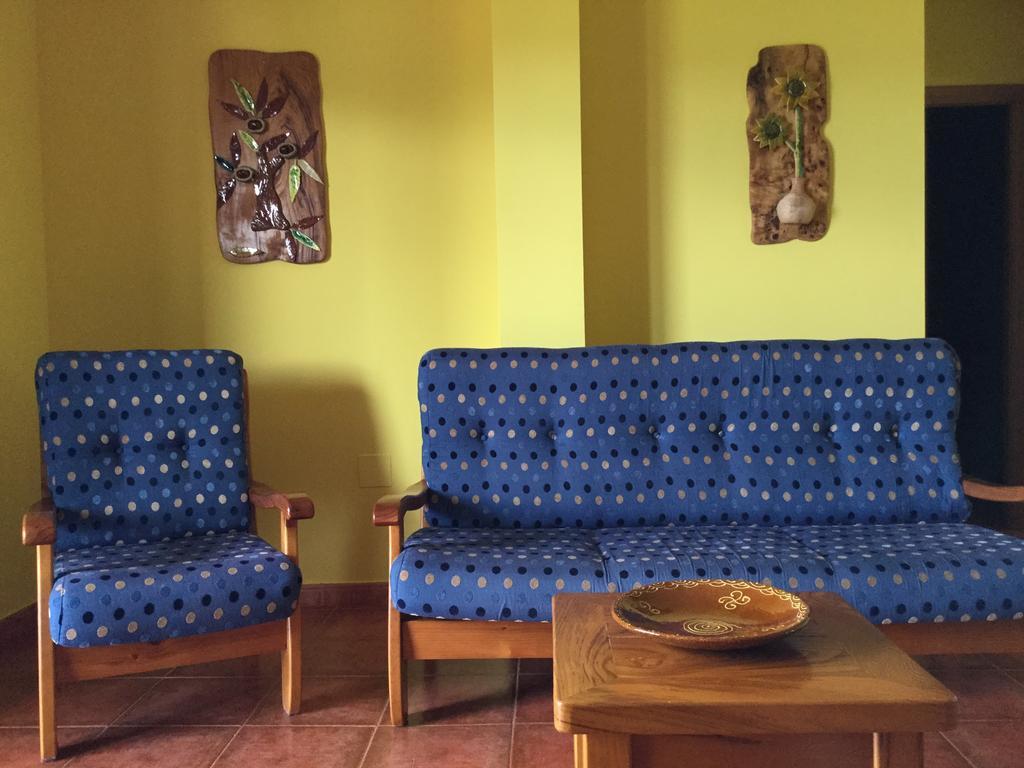 Alojamiento En Entorno Rural Los Trobos Villar de Otero Kültér fotó