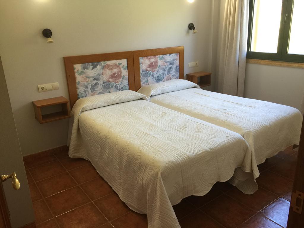 Alojamiento En Entorno Rural Los Trobos Villar de Otero Kültér fotó